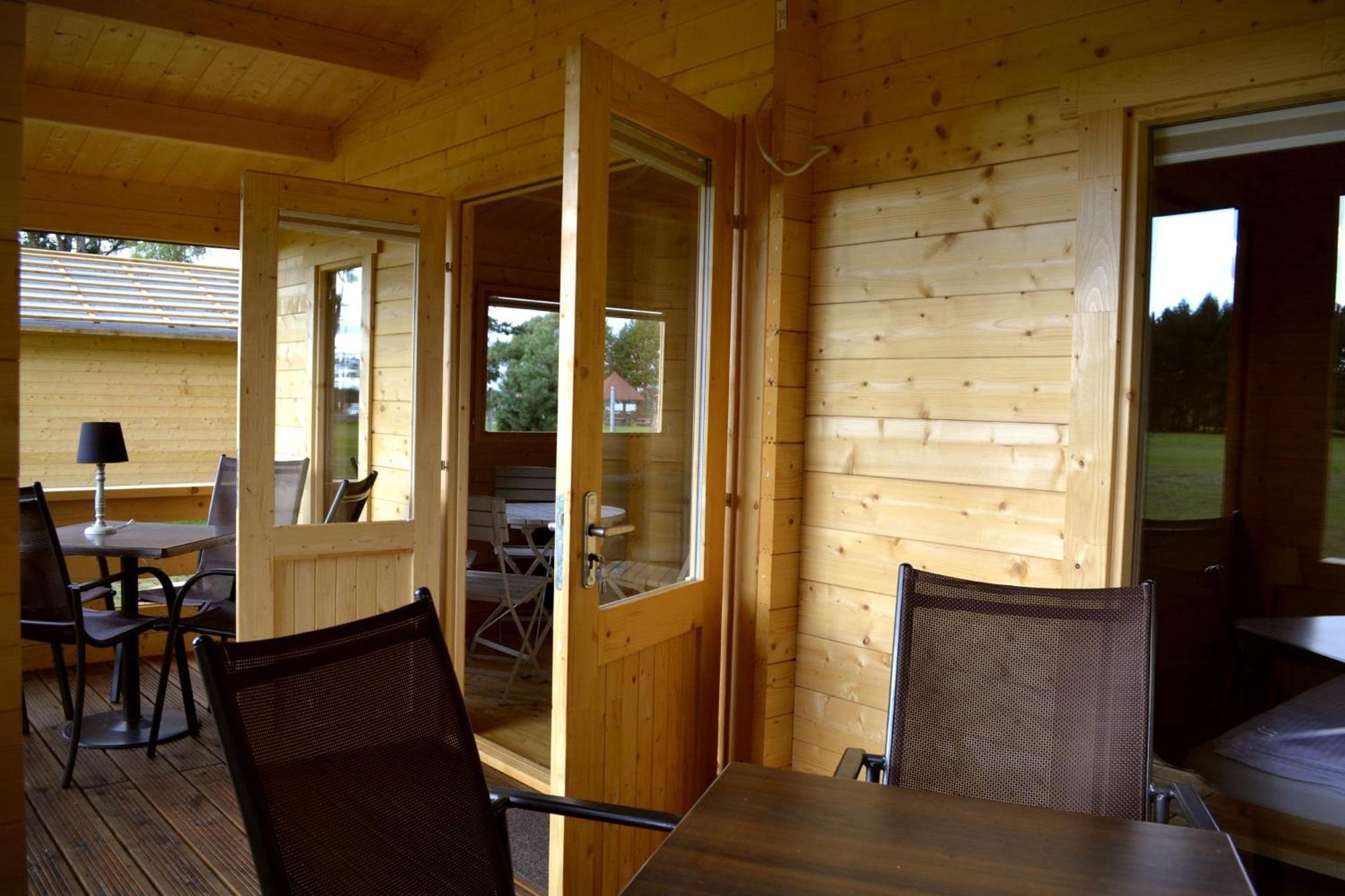 Camping Szczecinek Domy Wypoczynkowe Luaran gambar