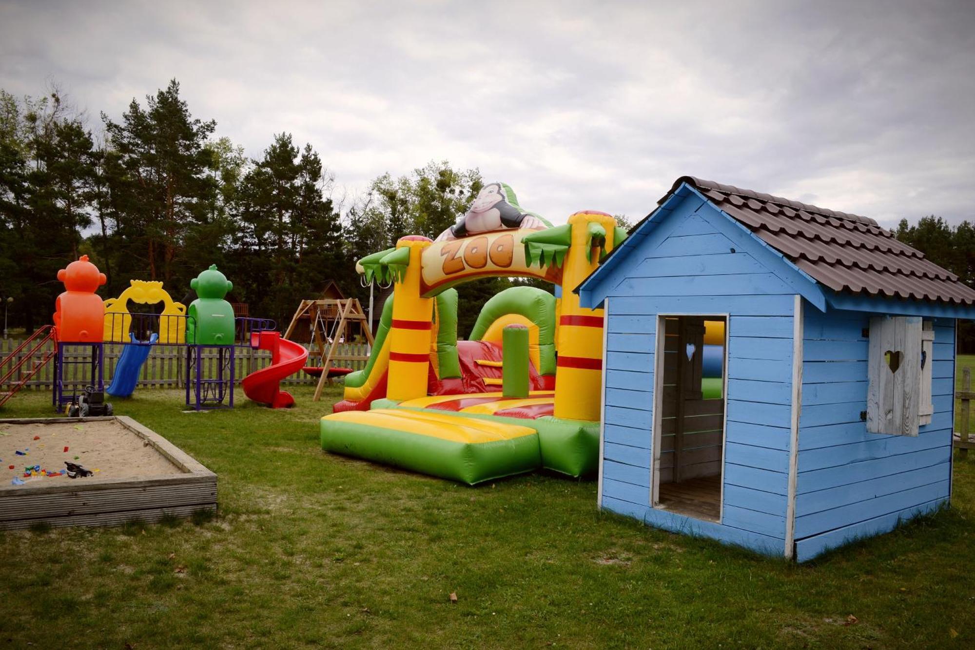 Camping Szczecinek Domy Wypoczynkowe Luaran gambar